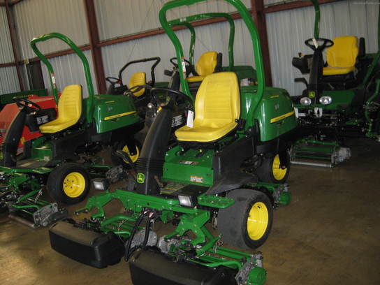 2010 John Deere 2500E