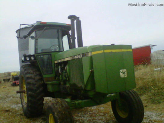 1979 John Deere 4440