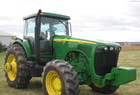 2002 John Deere 8220