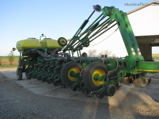 2010 John Deere 1770NT CCS