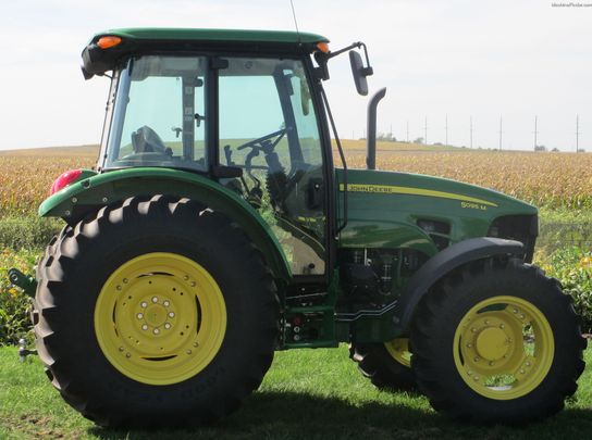 2010 John Deere 5095M