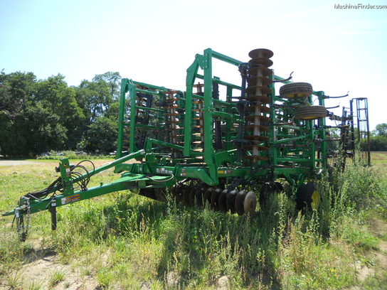 2010 John Deere 2310