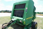 2001 John Deere 567