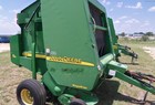 2001 John Deere 567