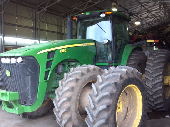 2008 John Deere 8130