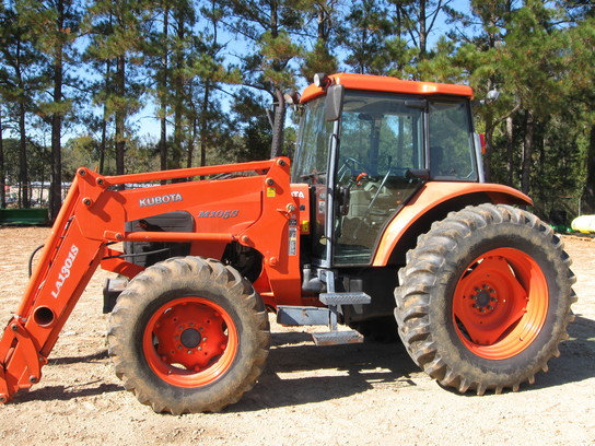 2006 Kubota M105