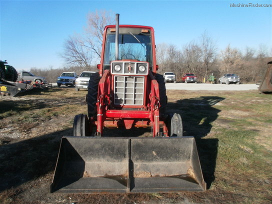 1981 International Harvester 886
