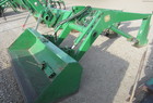  John Deere 148