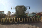2005 John Deere 7460