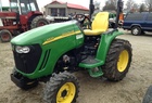 2010 John Deere 3320