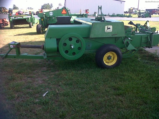 John Deere 347