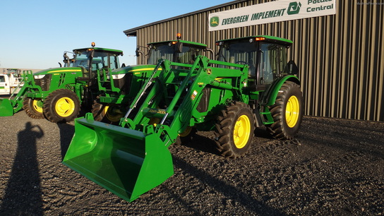 2013 John Deere 5100M & Loader