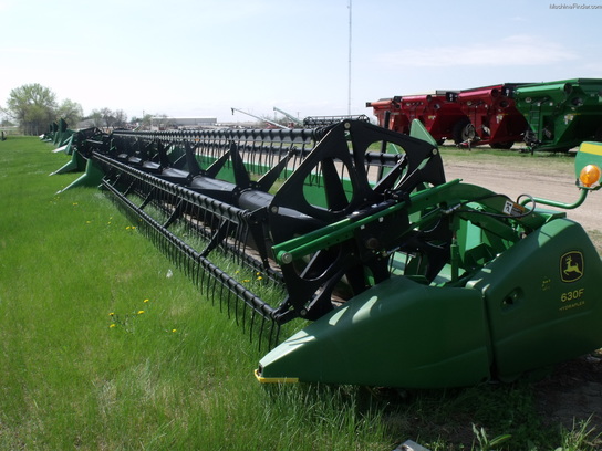 2006 John Deere 630F