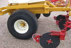 2011 KBH 710 FERTILIZER RIG/12R40