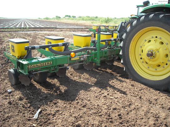  John Deere 1710