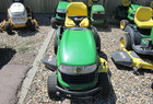  John Deere LA135