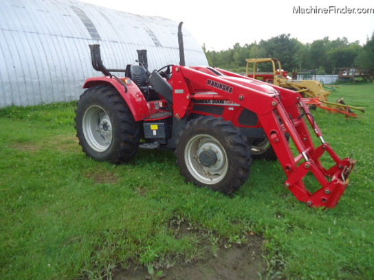 2009 Mahindra 8560
