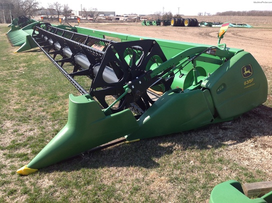 2006 John Deere 635F