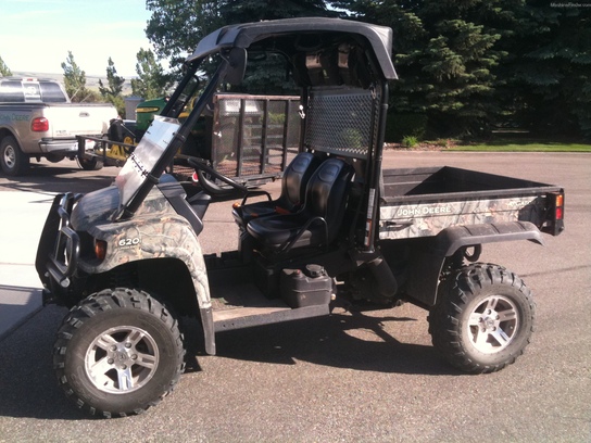  John Deere XUV 620I CAMO