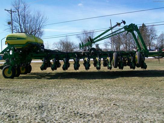 2008 John Deere 1770NT