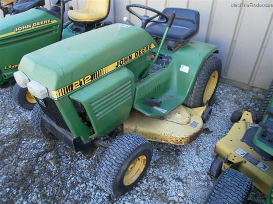 2001 John Deere GT235