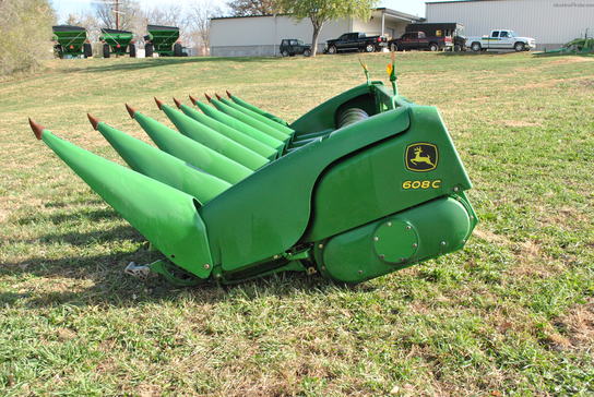 2008 John Deere 608C