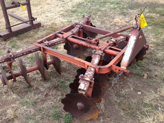  International Harvester 3 POINT 5 FT