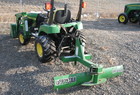 2004 John Deere 2210