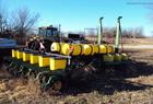 1993 John Deere 7200