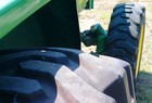 2010 John Deere 3005