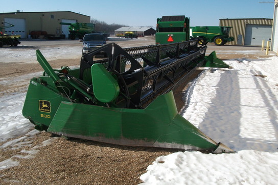  John Deere 930