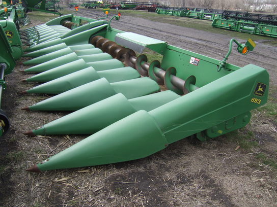 2000 John Deere 893