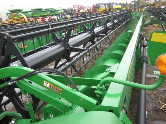 2012 John Deere 635F