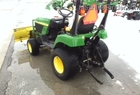 2004 John Deere 2210