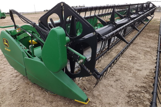 2010 John Deere 630F