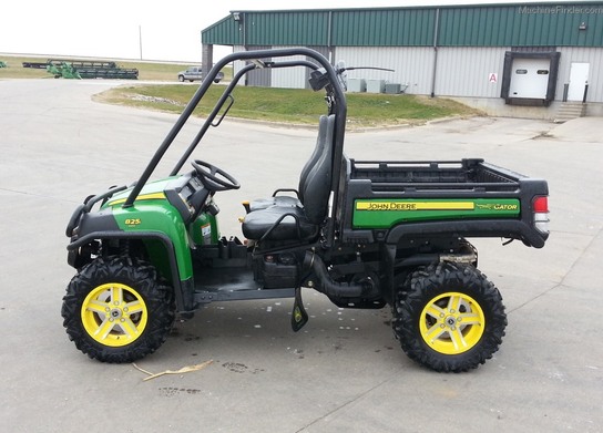 2011 John Deere XUV 825I GREEN