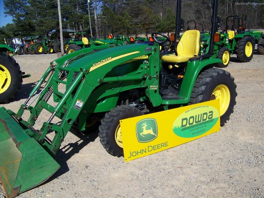 2005 John Deere 3520