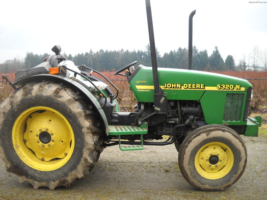 2002 John Deere 5320