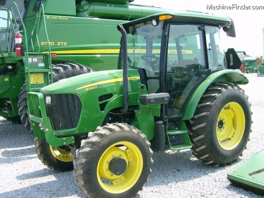 2011 John Deere 5083E