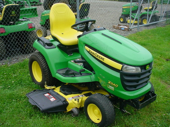 2011 John Deere X540