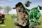 2004 Frontier 1017 Bat Wing mower