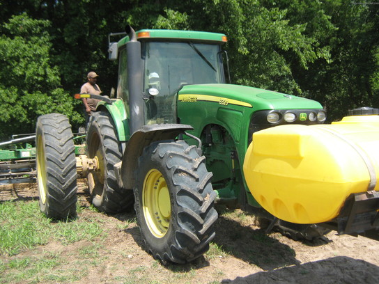 2004 John Deere 8320