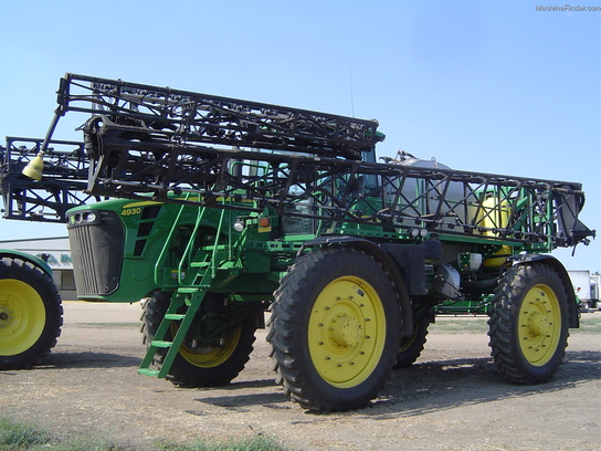 2009 John Deere 4930