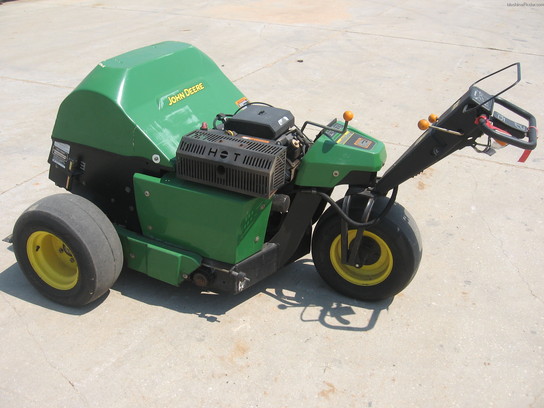 2006 John Deere AERCORE 800
