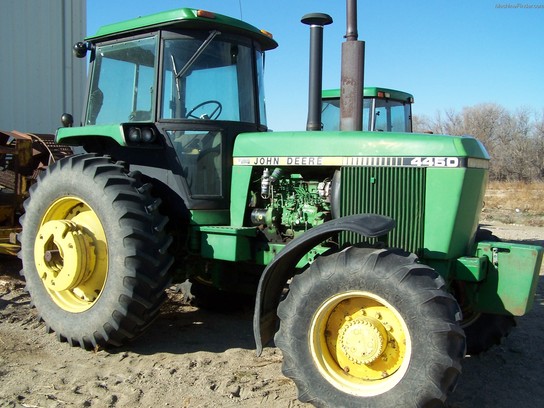 1983 John Deere 4450