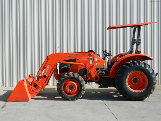 2010 Kubota M7040SU