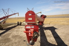 2006 Buhler FARM KING  1370