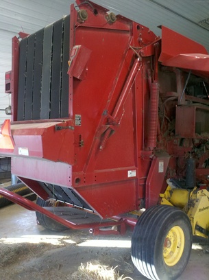2007 New Holland BR750A