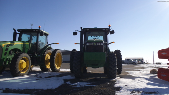 2010 John Deere 8270R