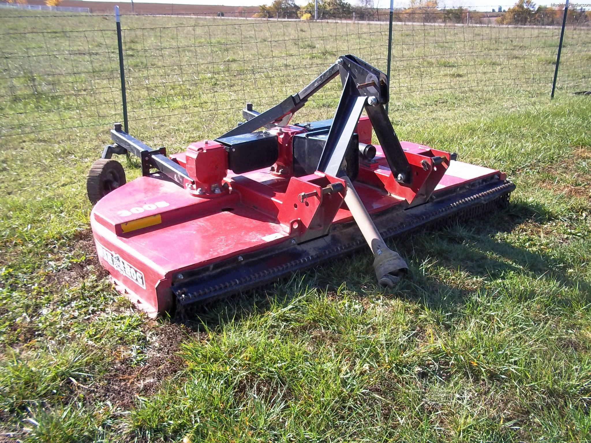2000 Bush Hog 30082 Rotary Cutters, Flail mowers, Shredders John